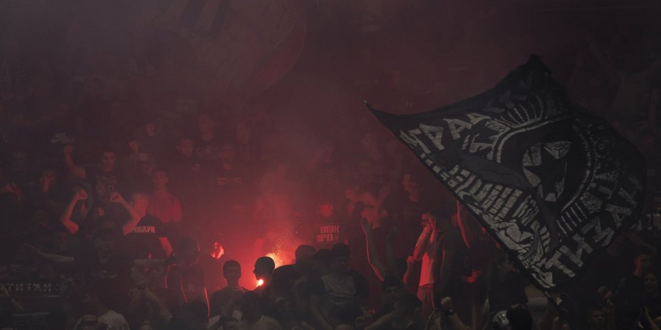 Partizan udario na navijače! Čeka ga i kazna (FOTO)
