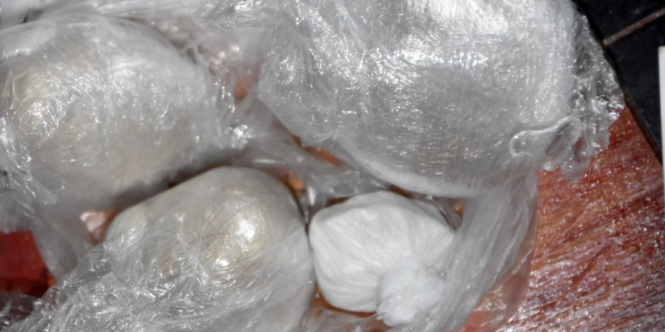Tinejdžer dilovao kokain: Zaplenjena droga, on uhapšen u Nišu