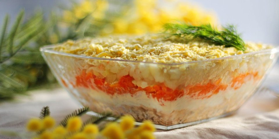 Orginalni recept za čuvenu mimoza salatu! Na ovaj način su naše bake spremale predjelo koje Srbi obožavaju