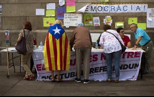 TRENUTAK ODLUKE SVE BLIŽI: Regionalna policija preuzima kontrolu nad biralištima u Kataloniji