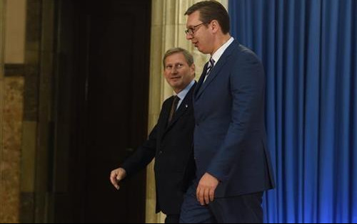 (VIDEO) JOHANES HAN: Aleksandar Vučić je državnik i lider koji vuče HRABRE POTEZE!