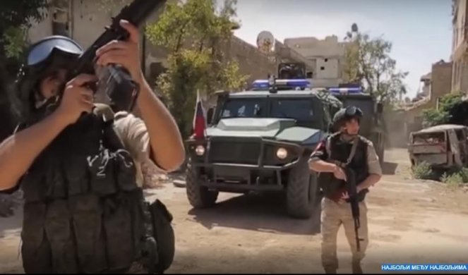 (VIDEO) SUKOB RUSKIH SPECIJALACA SA TERORISTIMA U SIRIJI - Žestok obračun u pustinji pokrajine Deir ez Zor!