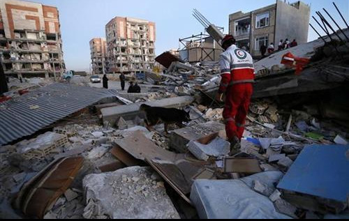 PLANETA NE MIRUJE Posle zemljotresa u Indoneziji, SNAŽAN POTRES pogodio Iran, na desetine POVREĐENIH
