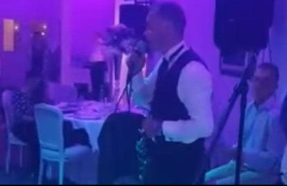 (VIDEO) ŠTA JE SA ALBERTOM!? Nađ na svadbi uzeo mikrofon i VREĐAO ZVEZDU!