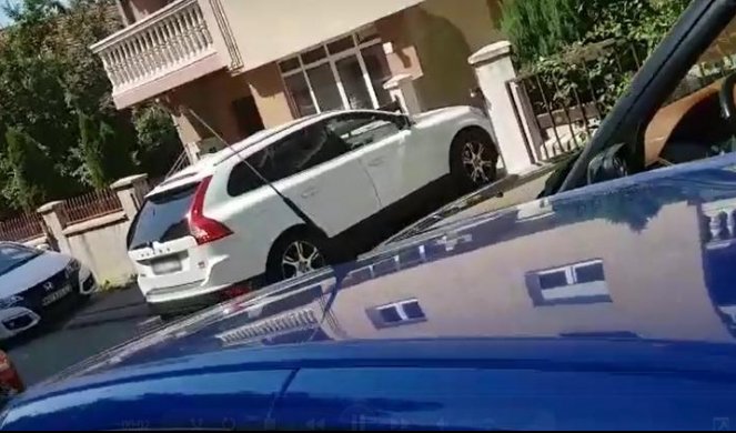 (VIDEO/FOTO) NERVOZA PRED VENČANJE! Teodosić krenuo da beži od novinara, pa čuknuo ortakov auto!