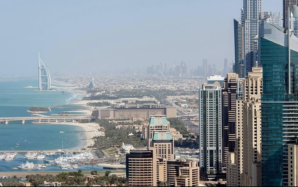 SEKS, DROGA, SVINJETINA: Mračna pravila Dubaija zbog kojih turistima preti zatvor!