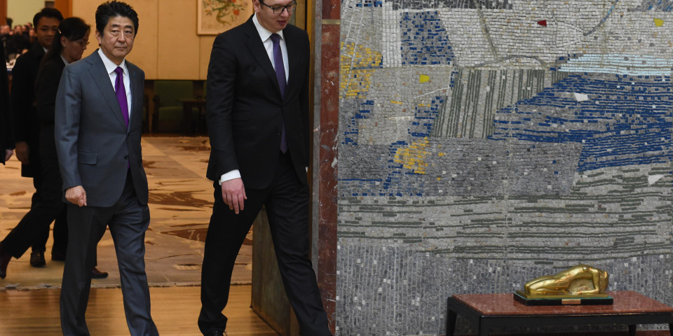 Vučić uputio telegram saučešća povodom smrti bivšeg predsednika Vlade Japana Šinzoa Abea