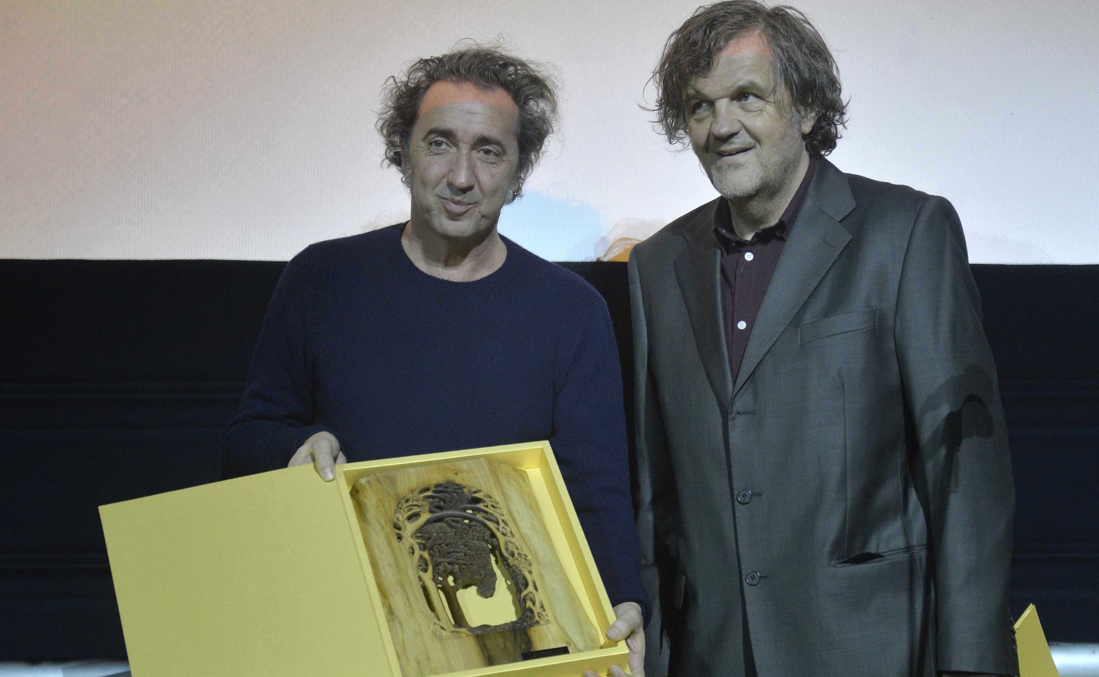 (FOTO) POČEO KUSTENDORF: Sorentinu nagrada "Drvo života"