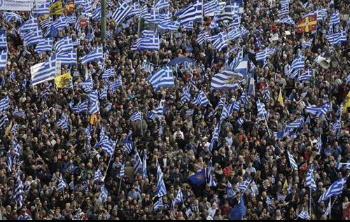 MSP UPOZORAVA: MAKEDONCI IZBEGAVAJTE DA PUTUJETE U GRČKU!  U više od 20 gradova protesti protiv imena MK!