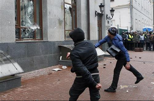 RUSIJA TRAŽI OD UKRAJINE: Kazniti krivce za napad u Kijevu!