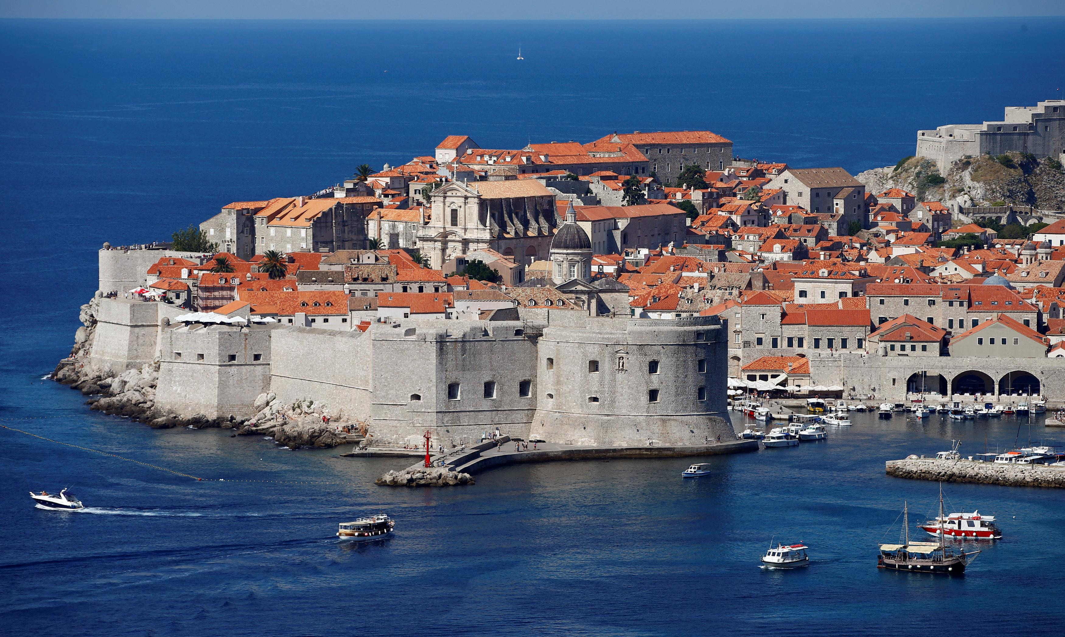 ŠEST METAKA U TAKSISTU! Preživeo upucavanje u Dubrovniku
