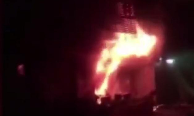 (VIDEO) PROVOD IM SE PRETVORIO U PAKAO: Najmanje 18 ljudi poginulo u požaru u karaoke baru u Kini!