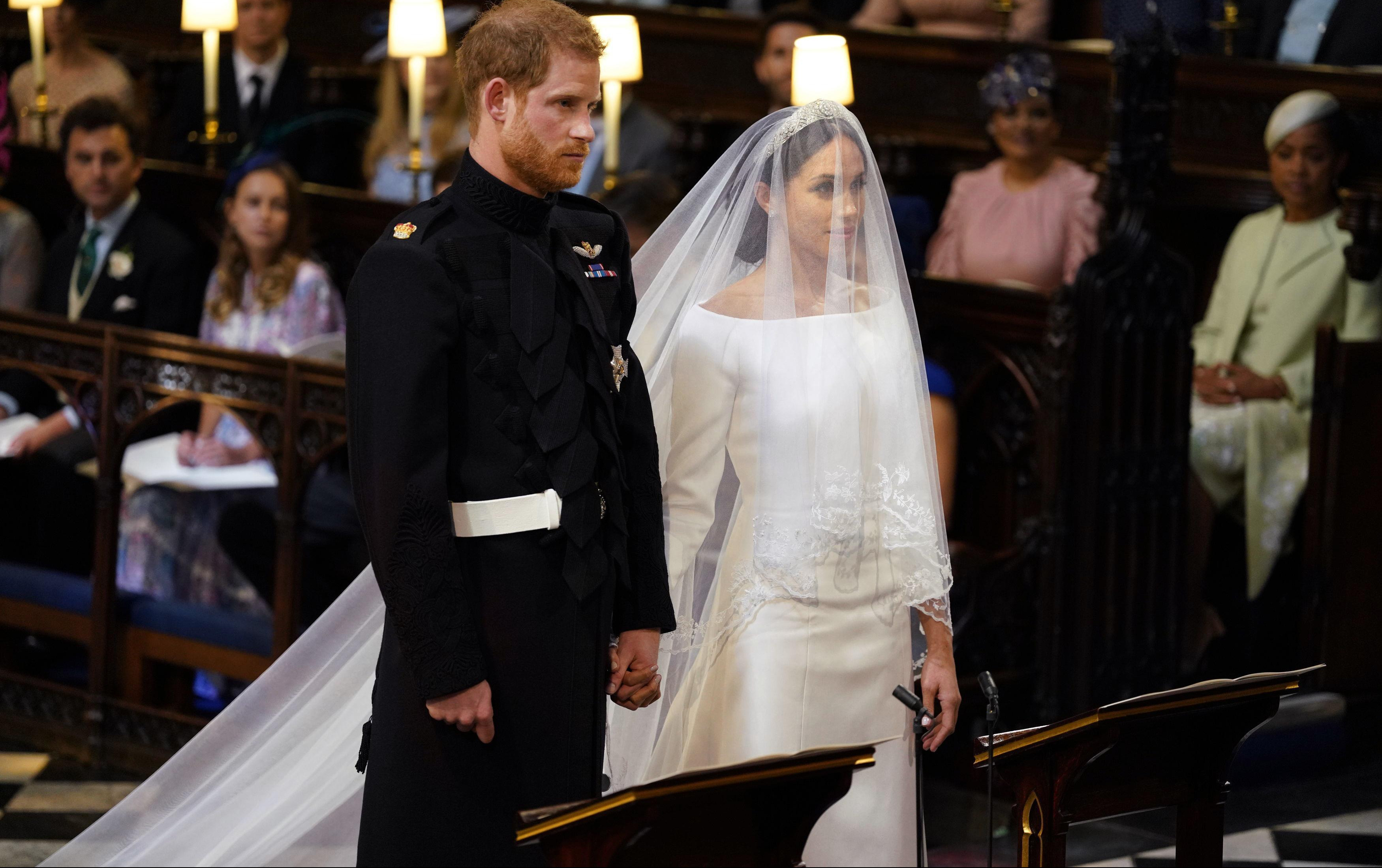 (FOTO/VIDEO) REKLA JE "DA"! Ovako je bilo na SPEKTAKULARNOM VENČANJU  princa Harija i Megan Markl!
