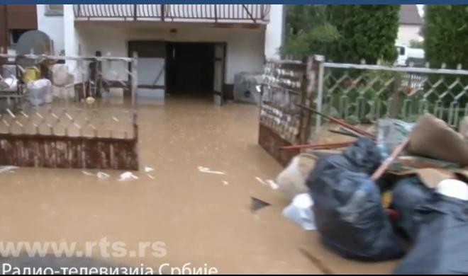 (VIDEO) KATASTROFA U PETROVCU NA MLAVI! ​Pukla brana na reci Busur, poplavljeno 20 sela!