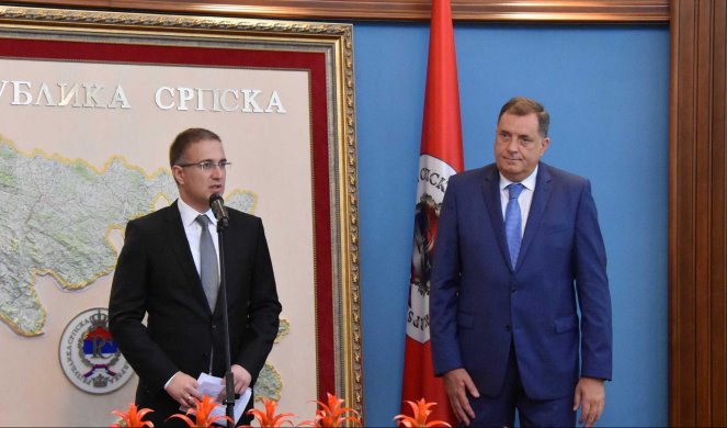 Stefanović i Dodik