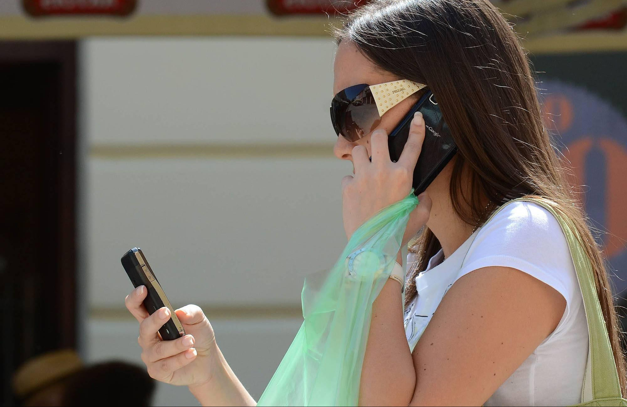 KORONA USIJALA TELEFONE U SRBIJI! Saobraćaj u mobilnoj telefoniji skočio za 30%!