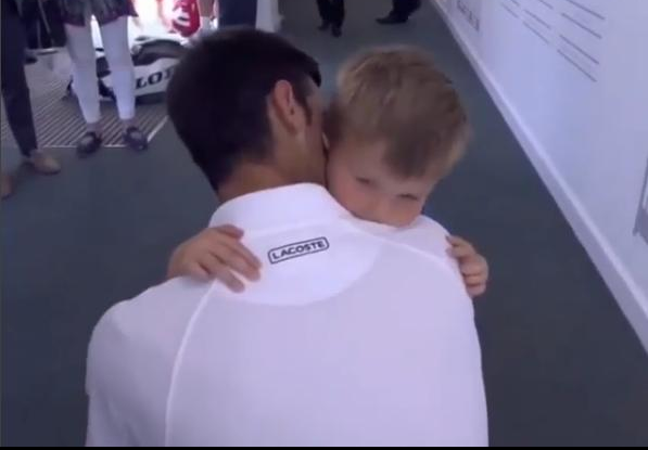 STEFAN POŽELEO SREĆU TATI! Novak 45 minuta pre polufinala pričao sa sinom!
