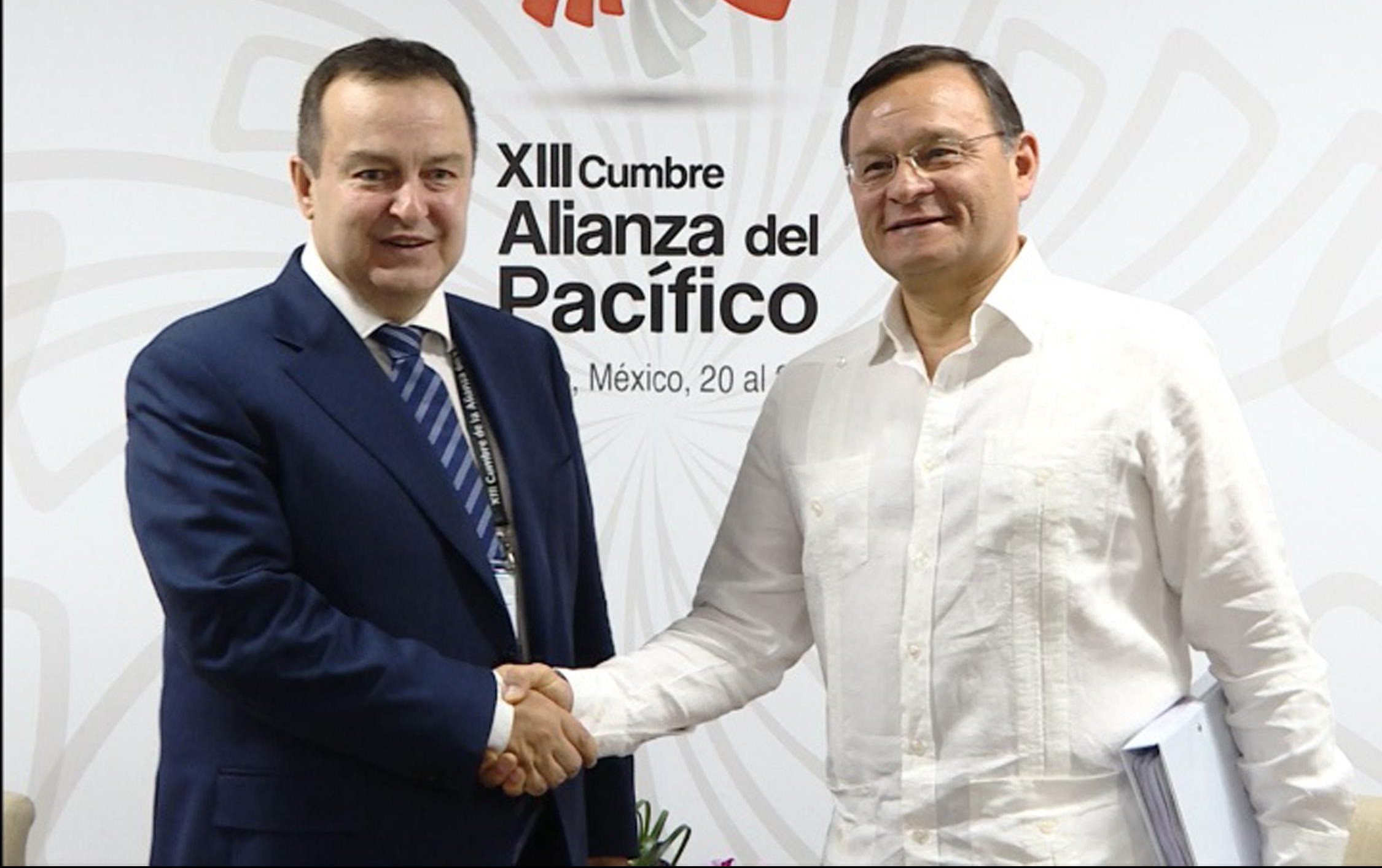 (FOTO) DAČIĆ sa šefom peruanske diplomatije: Neophodan rad na jačanju bilateralnih veza