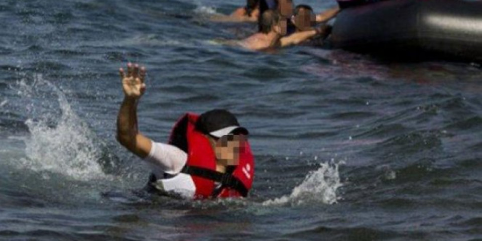 VELIKA TRAGEDIJA U LAMANŠU! Prevrnuo se čamac sa 31 migrantom!