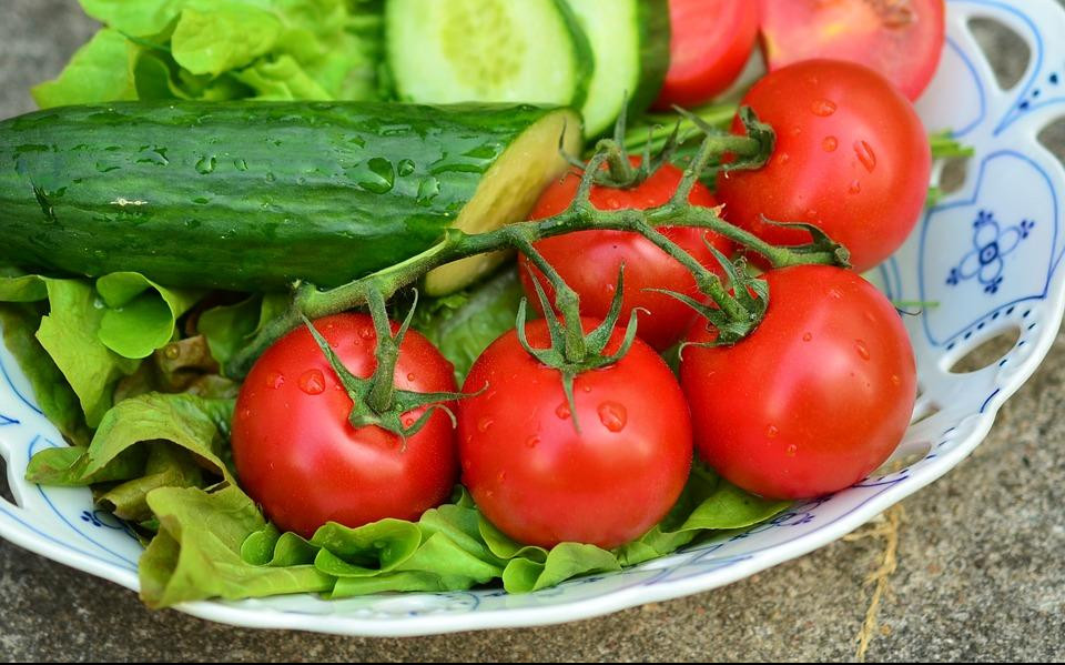 CEO ŽIVOT SMO RADILI POGREŠNO Evo zašto paradajz NIKAKO ne treba držati u frižideru