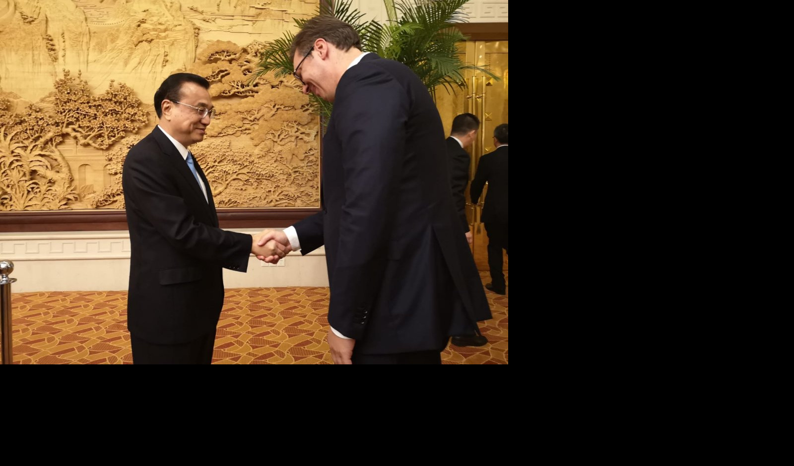 DOBRODOŠAO VUČIĆU! Premijer Kine Li Kećijang predsednika Srbije pozdravio na srpskom!