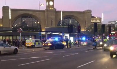 UZBUNA U LONDONU: Zbog opasnosti od požara evakuisana železnička stanica stanica Kings kros!