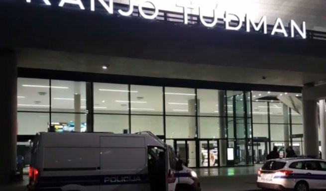 INCIDENT NA ZAGREBAČKOM AERODROMU! Putnici sat vremena čekali da se otvore vrata Kroejša erlajnsa i izađu iz aviona!
