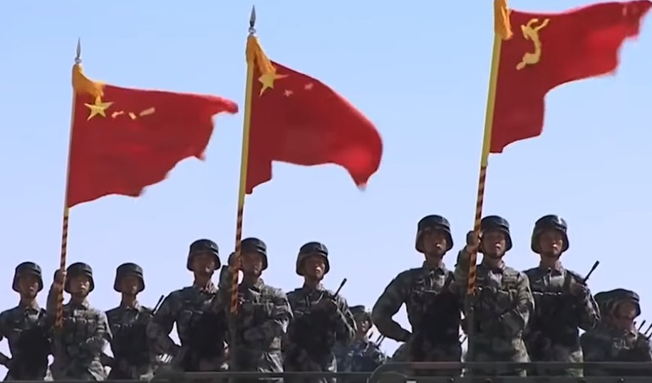 (VIDEO) MOĆNI CRVENI ZMAJ SE NE PLAŠI PENTAGONA: Kina menja vojnu doktrinu samoodbrane, Đinping uvodi PREVENTIVNI NUKLEARNI UDAR!