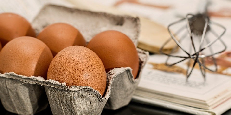 ODLIČAN TRIK! Evo kako da prepoznate POKVARENO jaje pre nego što ga RAZBIJETE - JEDNOSTAVNO JE!
