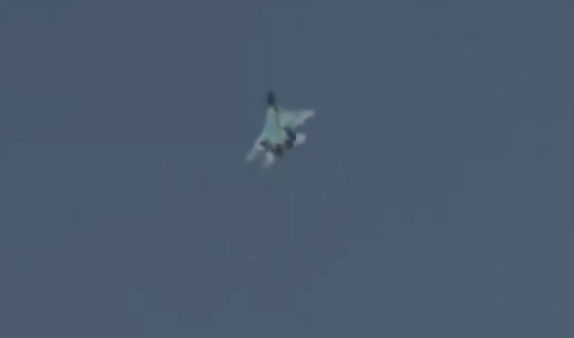 (VIDEO) OVO MOŽE SAMO PUTINOVA VOJNA SILA! Pogledajte kako Mig-35 uzleće sa piste kao raketa!