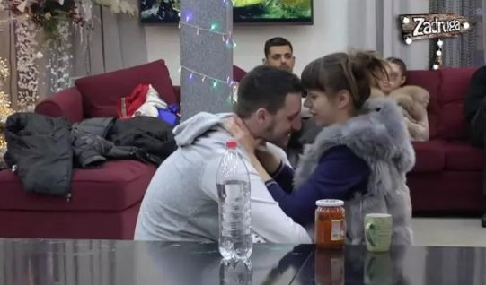 (VIDEO) NIJE MI SVEJEDNO! Zola strahuje da će Marija Kulić da rastavi njega i Miljanu zbog SEKSA u ZADRUZI!