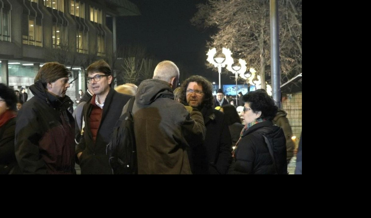 (FOTO) SAD SE VIDI, SAD SE ZNA! Britanski i američki ŠPIJUNI stoje iza Đilasovih protesta! EVO DOKAZA!