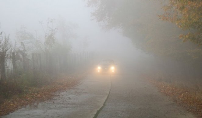 PUTEVI SRBIJE: Vozači, oprez - magla na putevima