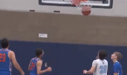 (VIDEO) ŠTA JE POGODIO ČOVEK! Mladi košarkaš iz San Dijega postao hit na internetu