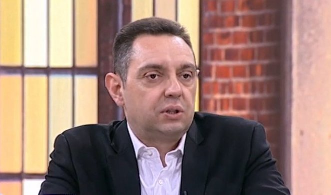 (VIDEO) VULIN NA PINKU: Kako je Srbija dobila "migove", ko je Haradinajeva "privatna Srpkinja" i zašto su izbori lekovita stvar!