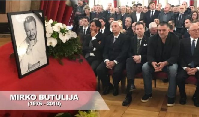 (VIDEO/FOTO) POČIVAJ U MIRU, BRATE SRBINE! Održana komemoracija ubijenom predsedniku AMSS u Skupštini grada!