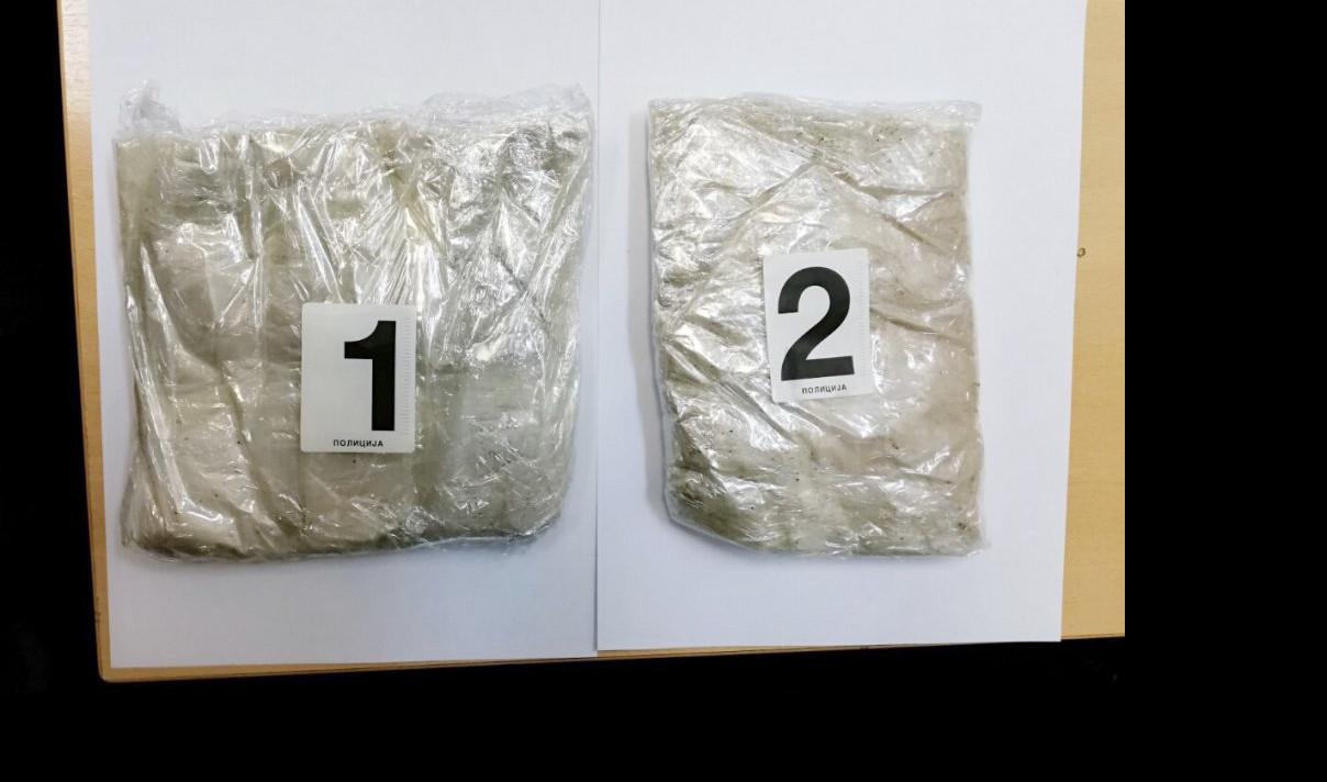 UHAPŠEN DILER! Prilkom pretresa otkrivena dva paketića heroina
