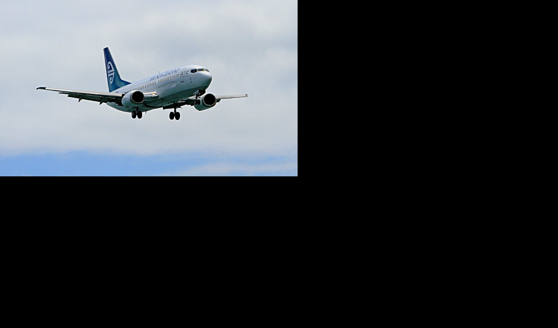SMRT U AVIONU! Putnici svedoci stravičnog prizora na letu Bazel-Skoplje!