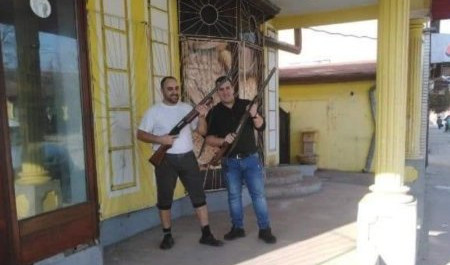 (FOTO) OTKAZ ŠIPTARSKIM PROVOKATORIMA: Žitelji Dolova peticijom zatvorili pekaru Albancima!