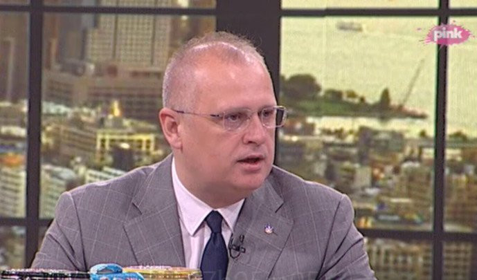 (VIDEO) VESIĆ NA TV PINK: Protesti su organizovani da bi se oslabila pozicija Vučića u pregovorima o Kosovu!