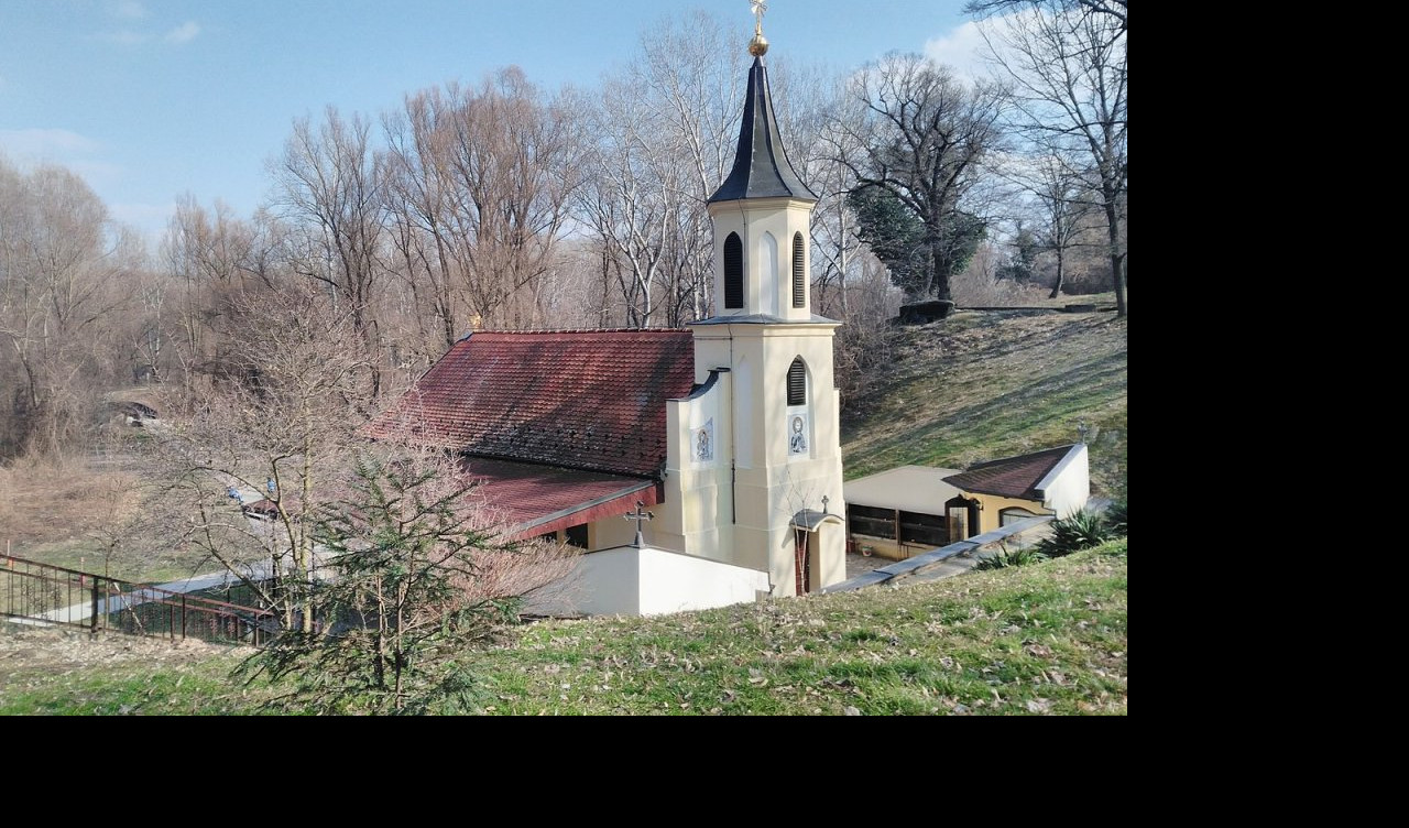 USTAŠKI TEROR! Obijena pravoslavna crkva Svete Petke u Vukovaru, lopovi odneli čak i sitniš sa ikona!