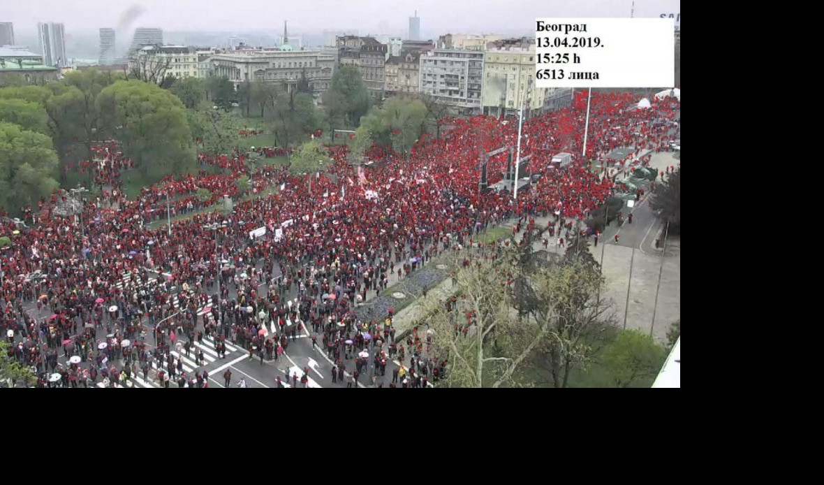 (FOTO) POTPUNI DEBAKL PROTESTA! Skupilo ih se jedva 7.000, razišli se kao popišani!