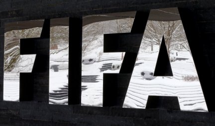 PAO ZBOG NAMEŠTANJA MEČEVA! FIFA ga doživotno suspendovala!