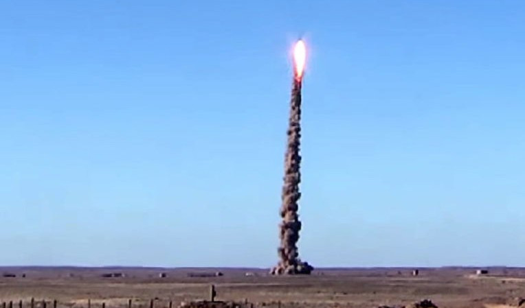 (VIDEO) MOĆNI RUSKI PRESRETAČ: Objavljen snimak probnog lansiranja na poligonu u Kazahstanu!