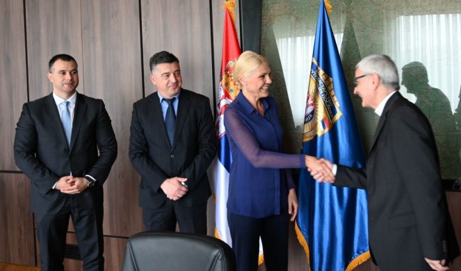 (FOTO) POPOVIĆ IVKOVIĆ SA AMBASADOROM SVETE STOLICE: Hvala na poštovanju suvereniteta i teritorijalnog integriteta Republike Srbije!