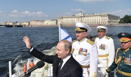 (VIDEO) ZAPAD JE ČEKAO DA ČUJE PUTINA, STIGLA IM JE BRUTALNA PORUKA! Rusija će svim sredstvima braniti svoje pomorske granice, Cirkon nema ograničenje! DA LI SU GA ČULI?!