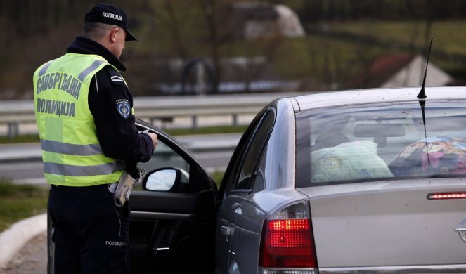 Saobraćajci zaustavili automobil i istog trenutka kaznili vozača sa 120.000 dinara - EVO ŠTA JE URADIO