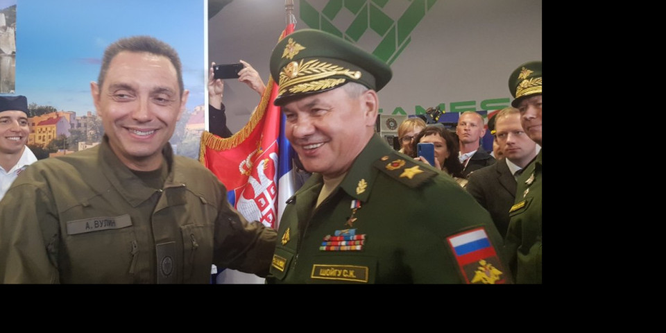 ŠOJGU DANAS U BEOGRADU! Ministar odbrane Rusije položiće kapsulu u spomen ploču "Večne vatre"