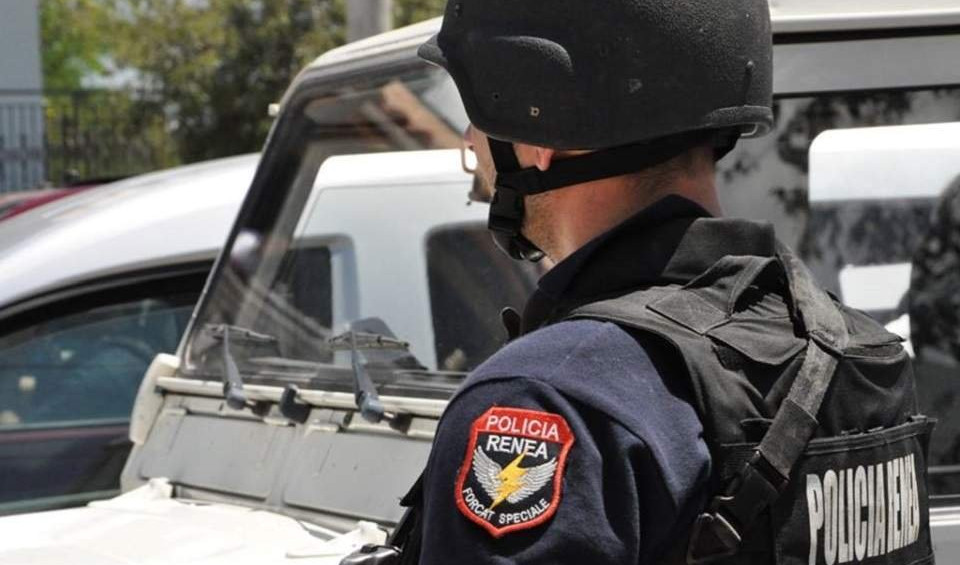 ŠTA DOČEKA, CRNA GORO?! Patrole ALBANSKE POLICIJE šetkaju selima kod Andrijevice!