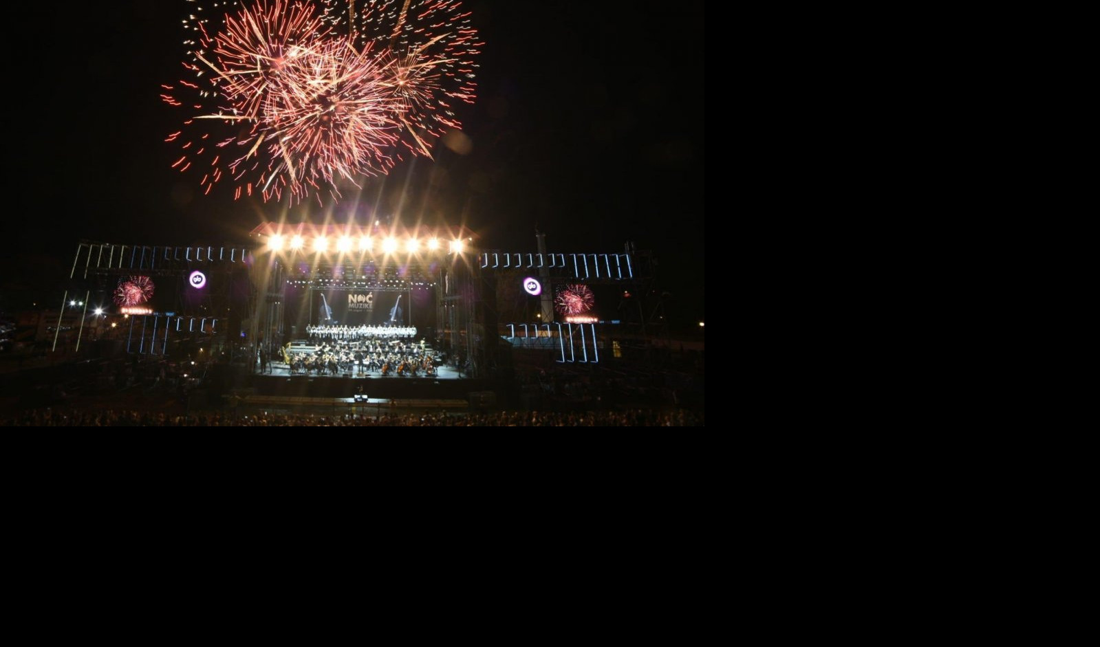 (FOTO/VIDEO) BEOGRAD JE PONOVO SVET! Vesić: Preko 80.000 ljudi sinoć na Ušću!